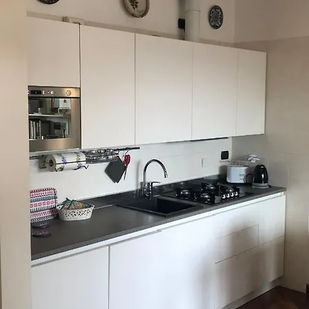 Genovahost Mini-appartamento Faro Apartment *